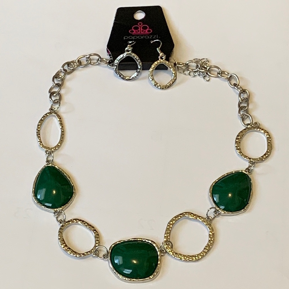 Green And Silver Toned Necklace With Matching Earrings Adjustable Length